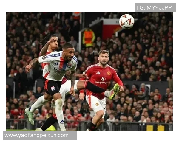 中超激战曼联与热刺握手言和绝杀瞬间成历史冷门引发全场狂欢