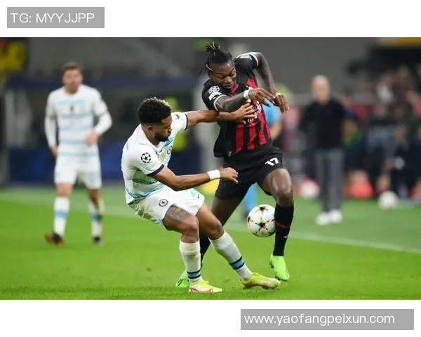 切尔西逆转战胜AC米兰全场沸腾争议判罚引发热议